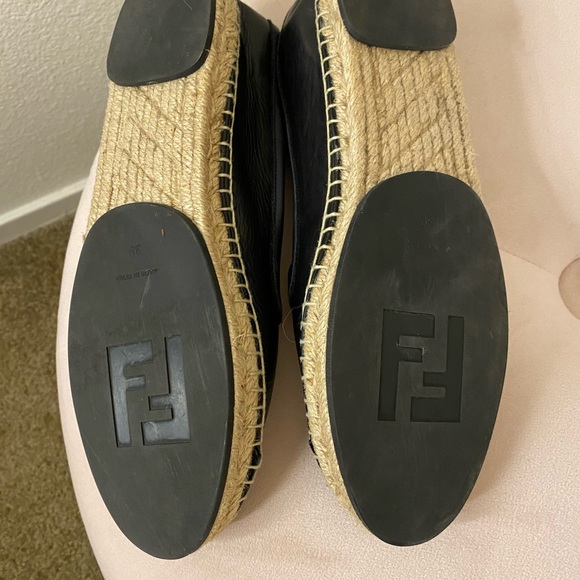 Fendi soft leather espadrille croc-embossed captoe - Picture 4 of 5